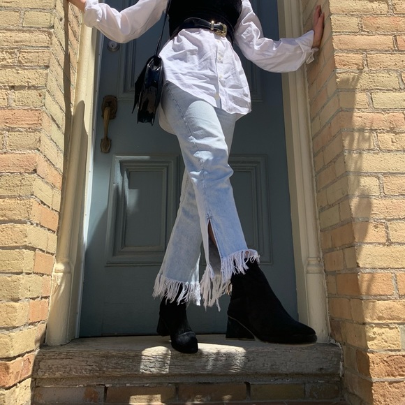 Zara basic straight leg fringe light wash jeans - 6 - Picture 1 of 8